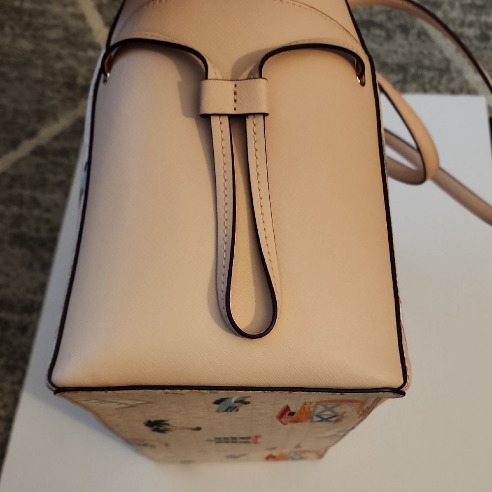 Michael Kors Gilly Large Drawstring Tote And Wallet. Hotel Kors Limited Edition - Picture 8 of 15
